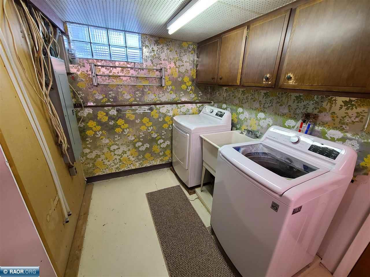 2150 East 41st Street Hibbing, MN 55746 - Photo 31 of 35