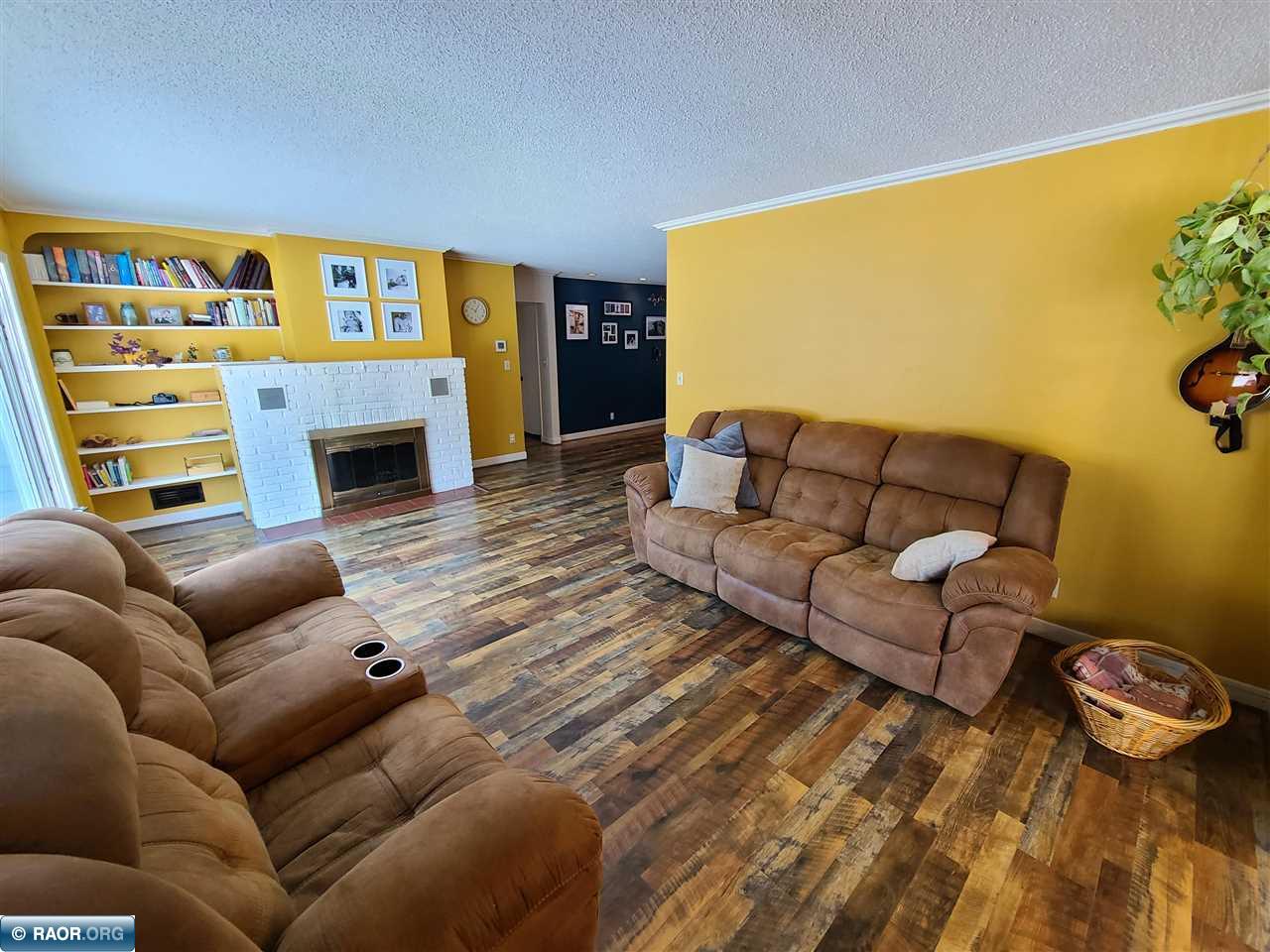 2150 East 41st Street Hibbing, MN 55746 - Photo 5 of 35