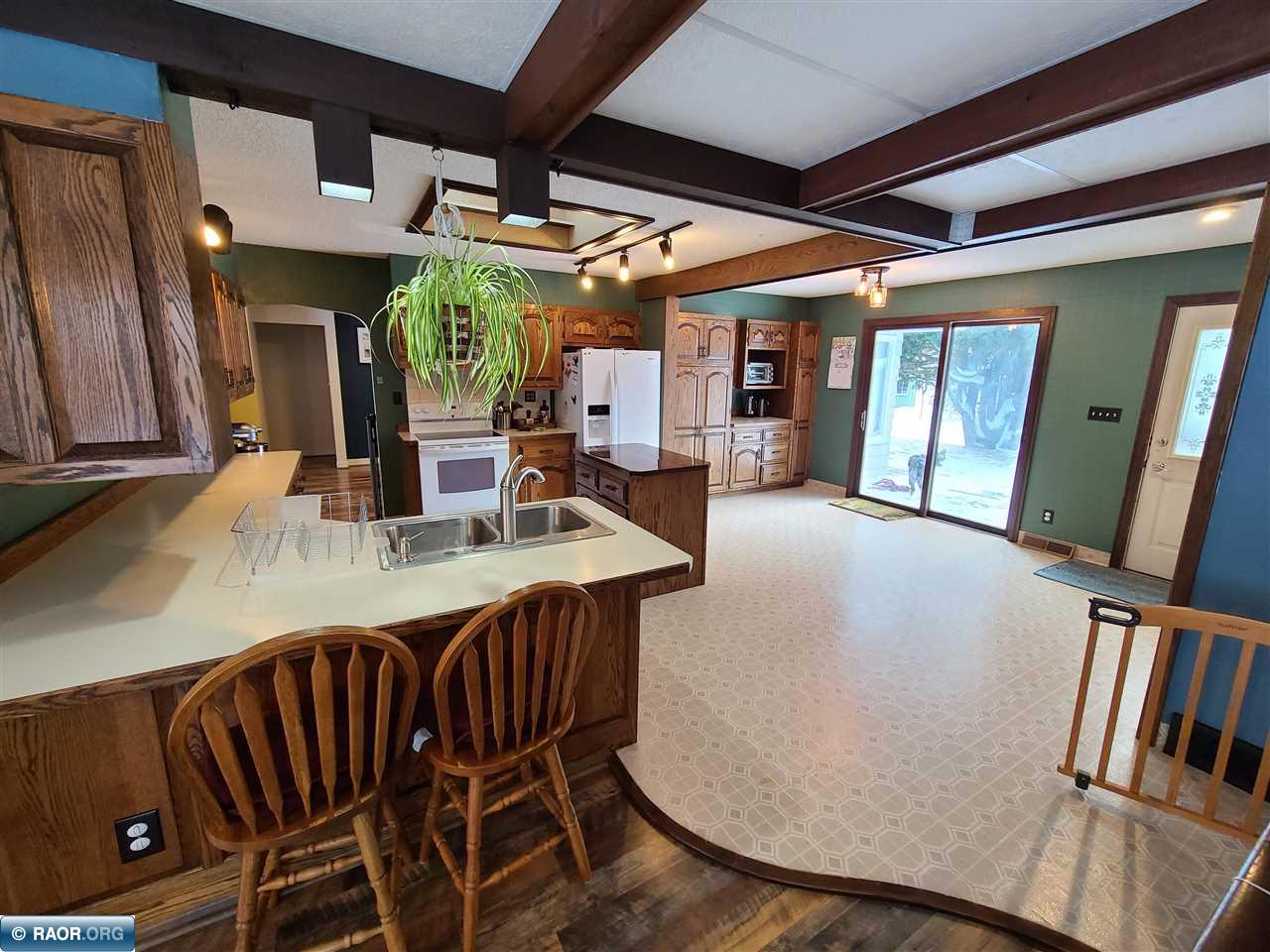 2150 East 41st Street Hibbing, MN 55746 - Photo 10 of 35