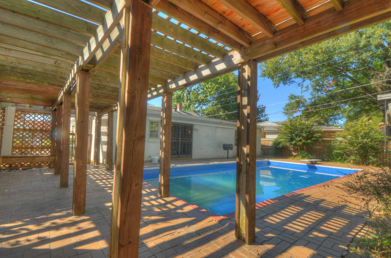 1764 Dearing Road Memphis, TN 38117 - Photo 3 of 16