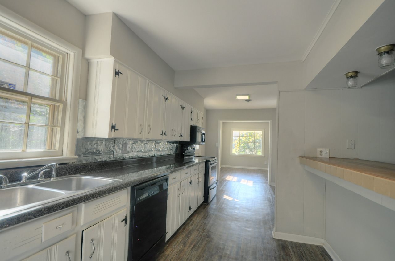 1764 Dearing Road Memphis, TN 38117 - Photo 6 of 16