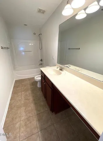 $2,185 | 359 Ashdale Drive, Fuquay-Varina, NC 27526