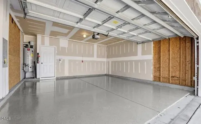 $2,185 | 359 Ashdale Drive, Fuquay-Varina, NC 27526