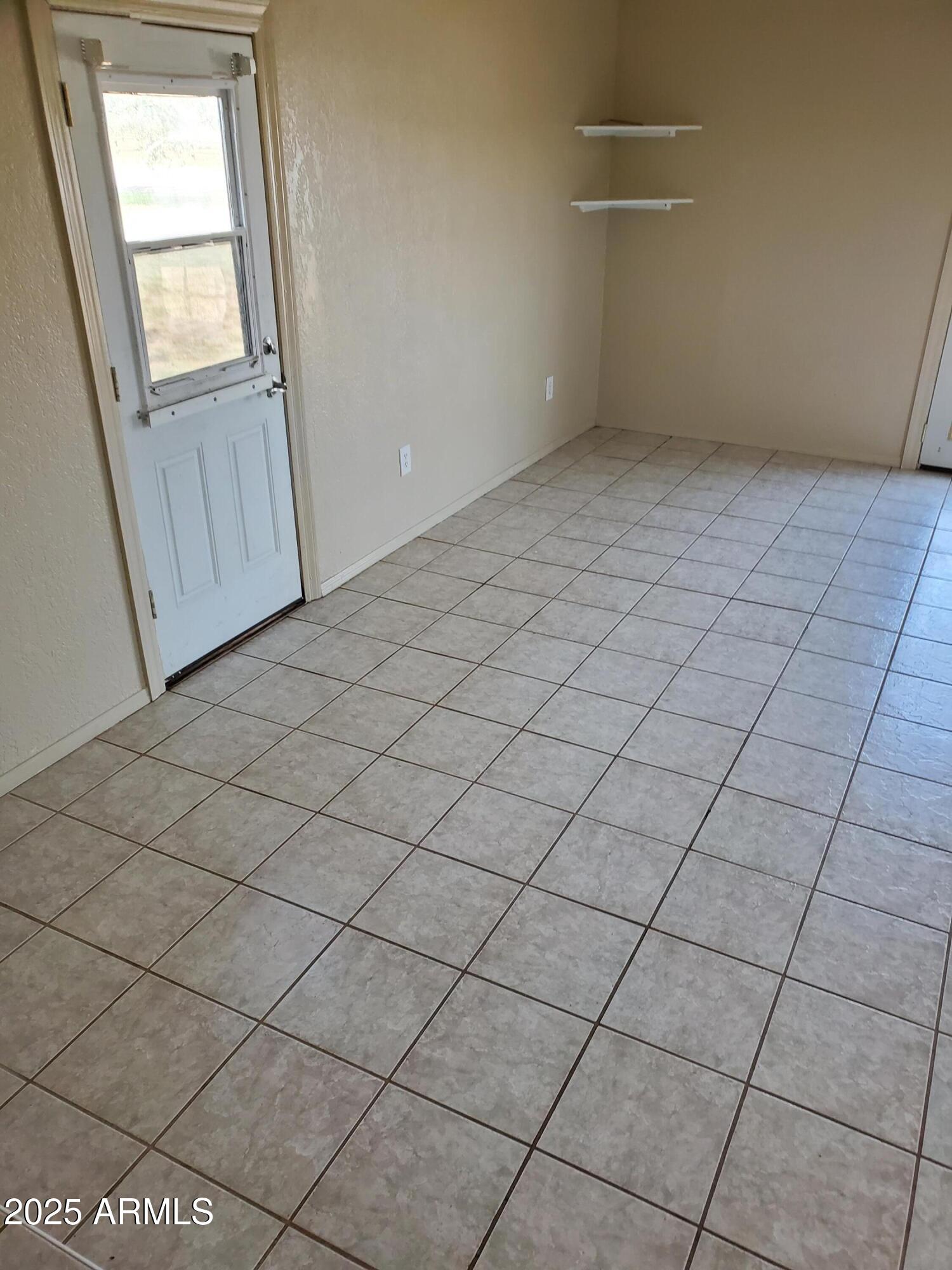 240 East Oak Street Huachuca City, AZ 85616 - Photo 37 of 43 bonus/game room