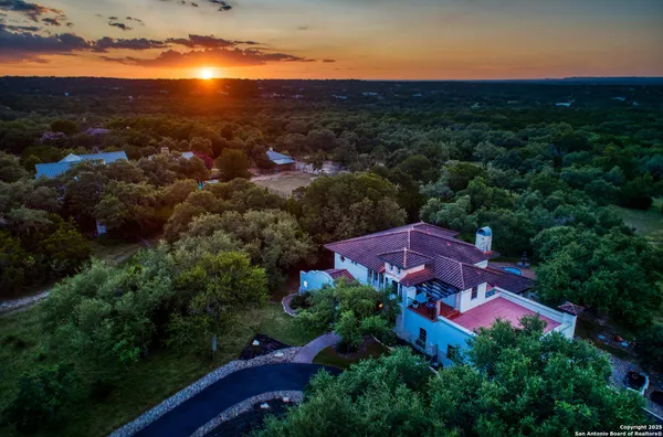 $1,375,000 | 317 Park Ridge, Boerne, TX 78006