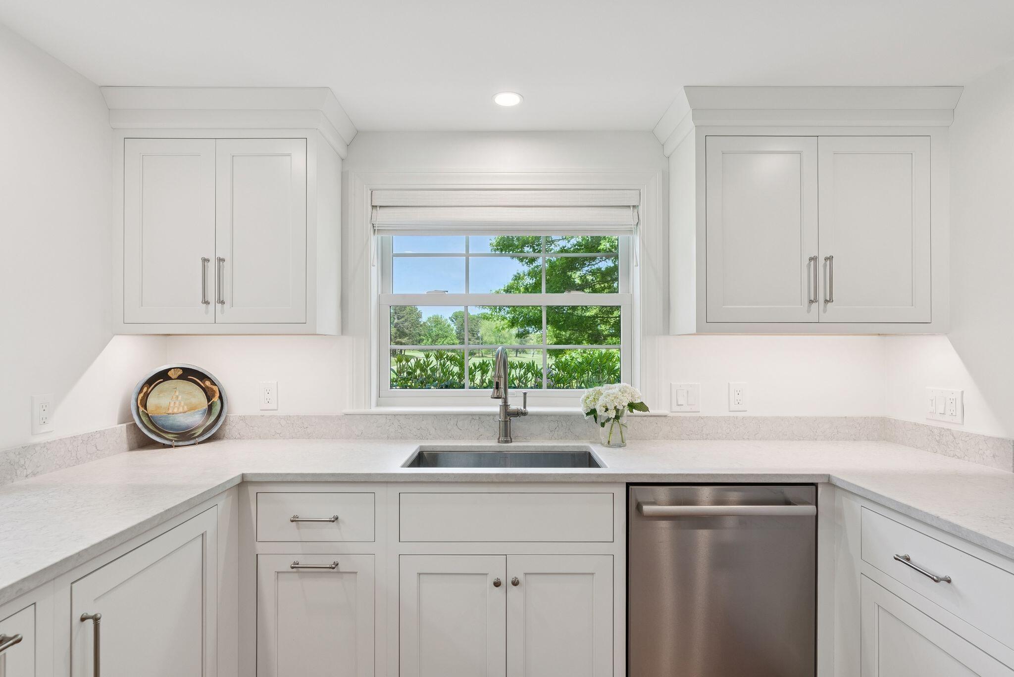 9 Oak Street Kennebunk, ME 04043 - Photo 12 of 50 47_DSC09162