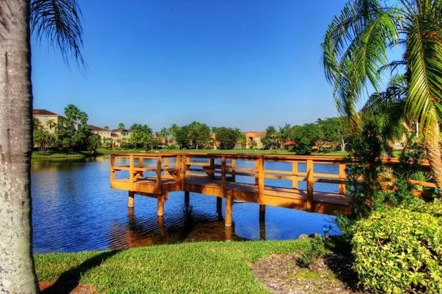 $2,100 | 250 Jacaranda Drive, Unit 708, Plantation, FL 33324