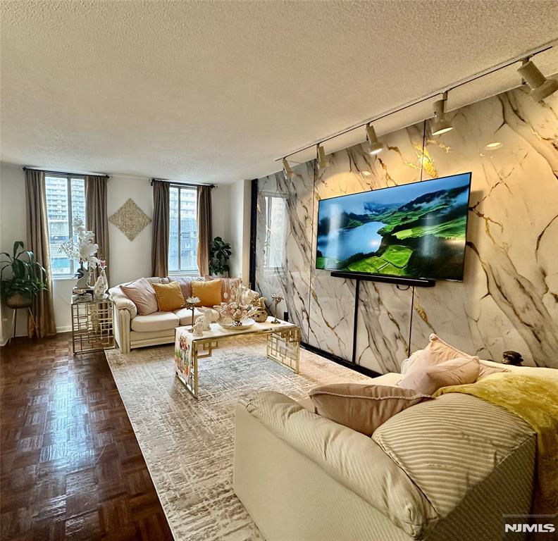 160 Overlook Avenue, Unit 2D Hackensack, NJ 07601 - Photo 11 of 28