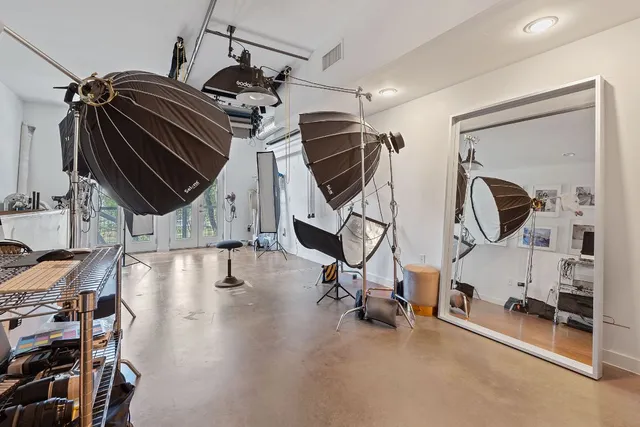 $3,500 | 1601 East Cesar Chavez Street, Unit 104, Austin, TX 78702