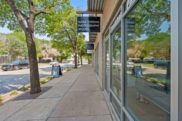 $3,500 | 1601 East Cesar Chavez Street, Unit 104, Austin, TX 78702