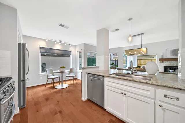 $525,000 | 1937 Norfolk Street, Houston, TX 77098