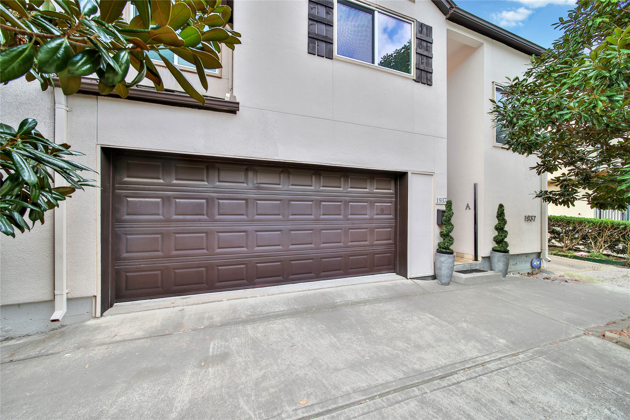 1937 Norfolk Street Houston, TX 77098 - Photo 3 of 44