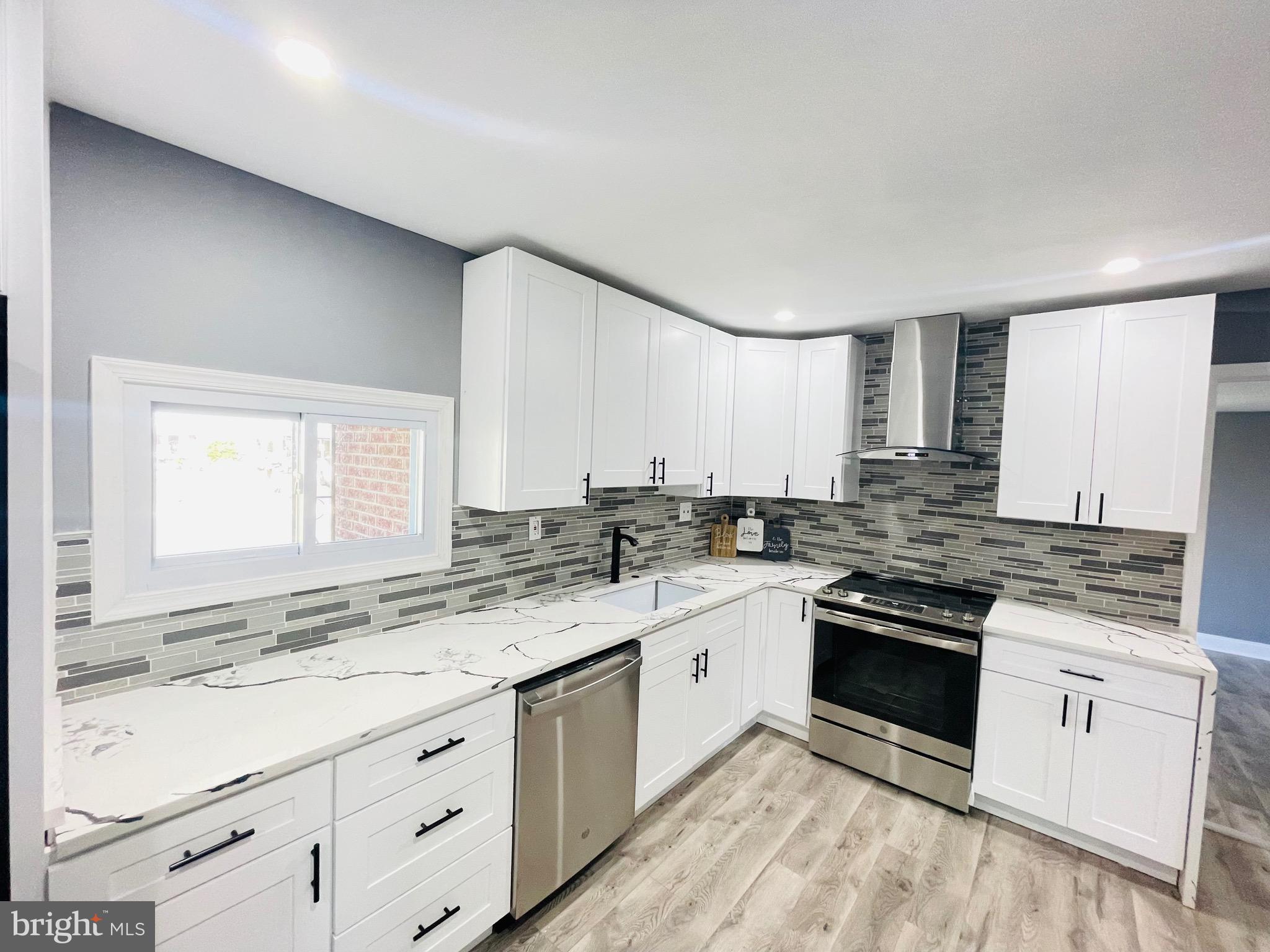 5 Vista Road Levittown, PA 19057 - Photo 3 of 46 Gallery Image 3