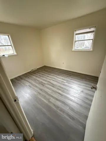 $1,800 | 209 Narberth Avenue, Unit B, Sewell, NJ 08080