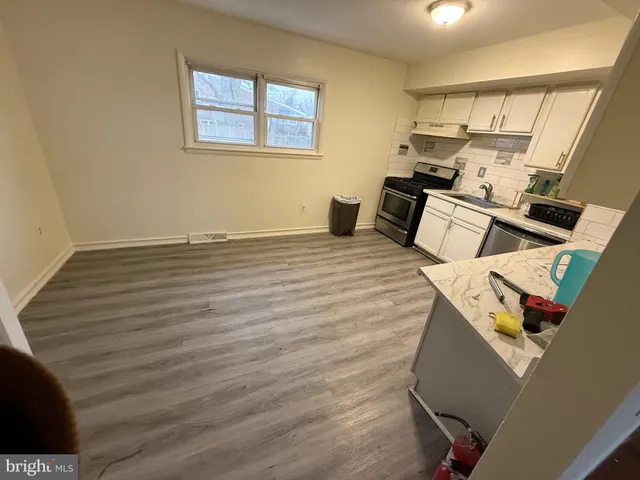 $1,800 | 209 Narberth Avenue, Unit B, Sewell, NJ 08080