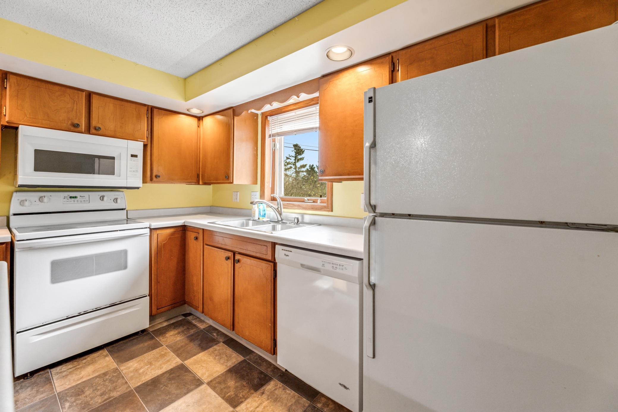 411 South Main Street Unity, WI 54488 - Photo 5 of 27