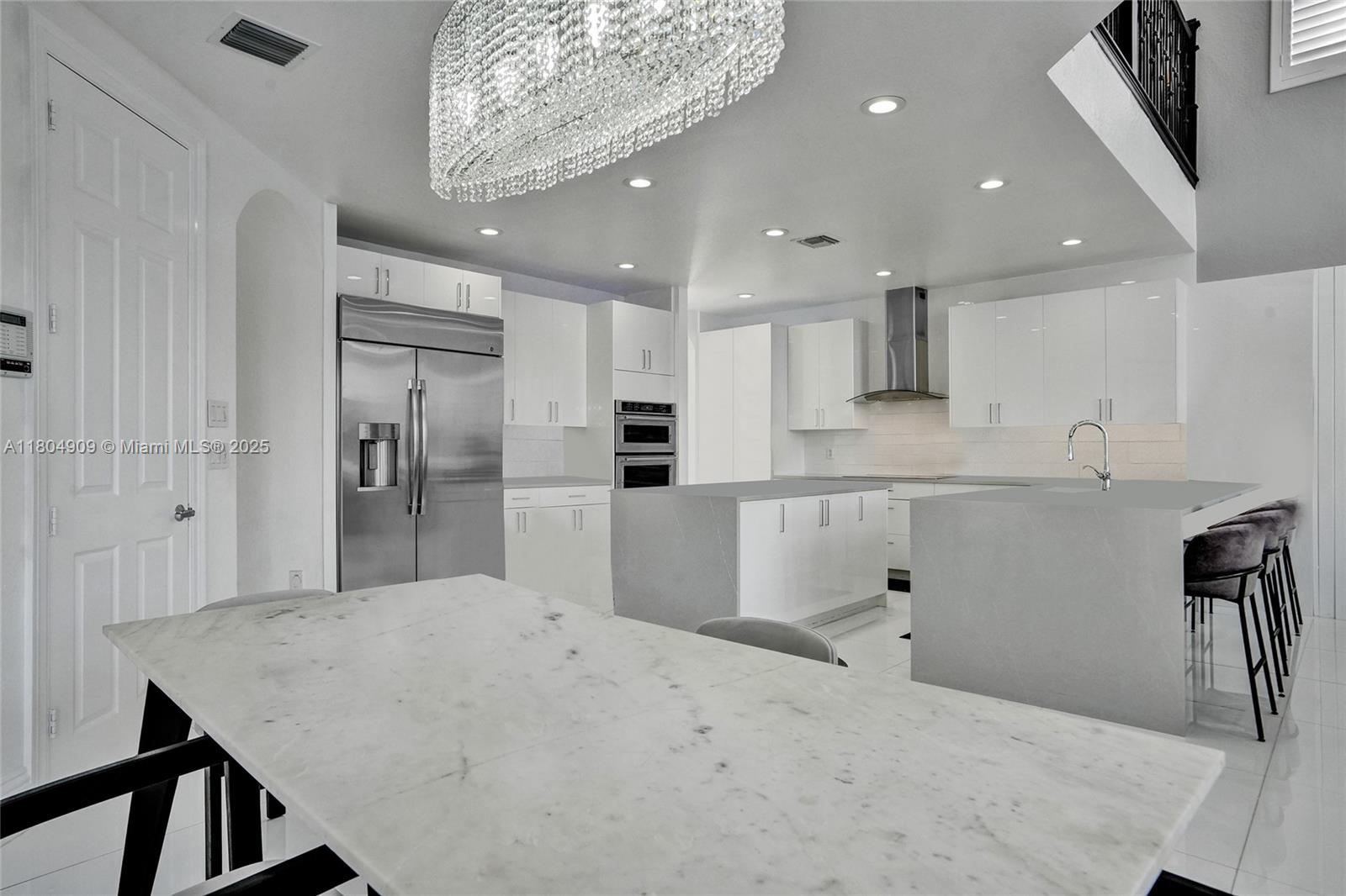 10457 Laurel Road Davie, FL 33328 - Photo 11 of 96