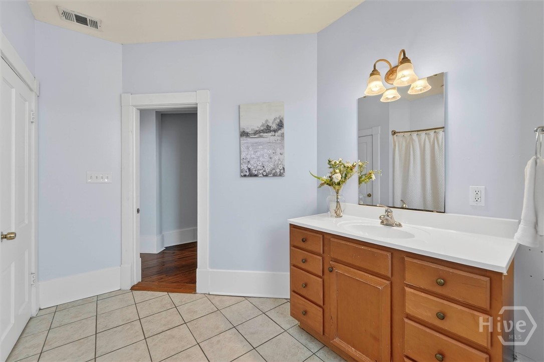 1902 Barnard Street Savannah, GA 31401 - Photo 9 of 46