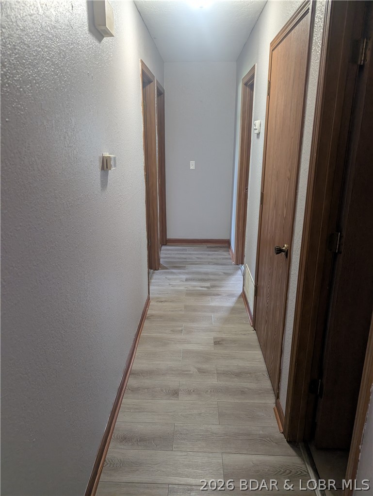 278 Ball Park Road Camdenton, MO 65020 - Photo 16 of 24 Hallway