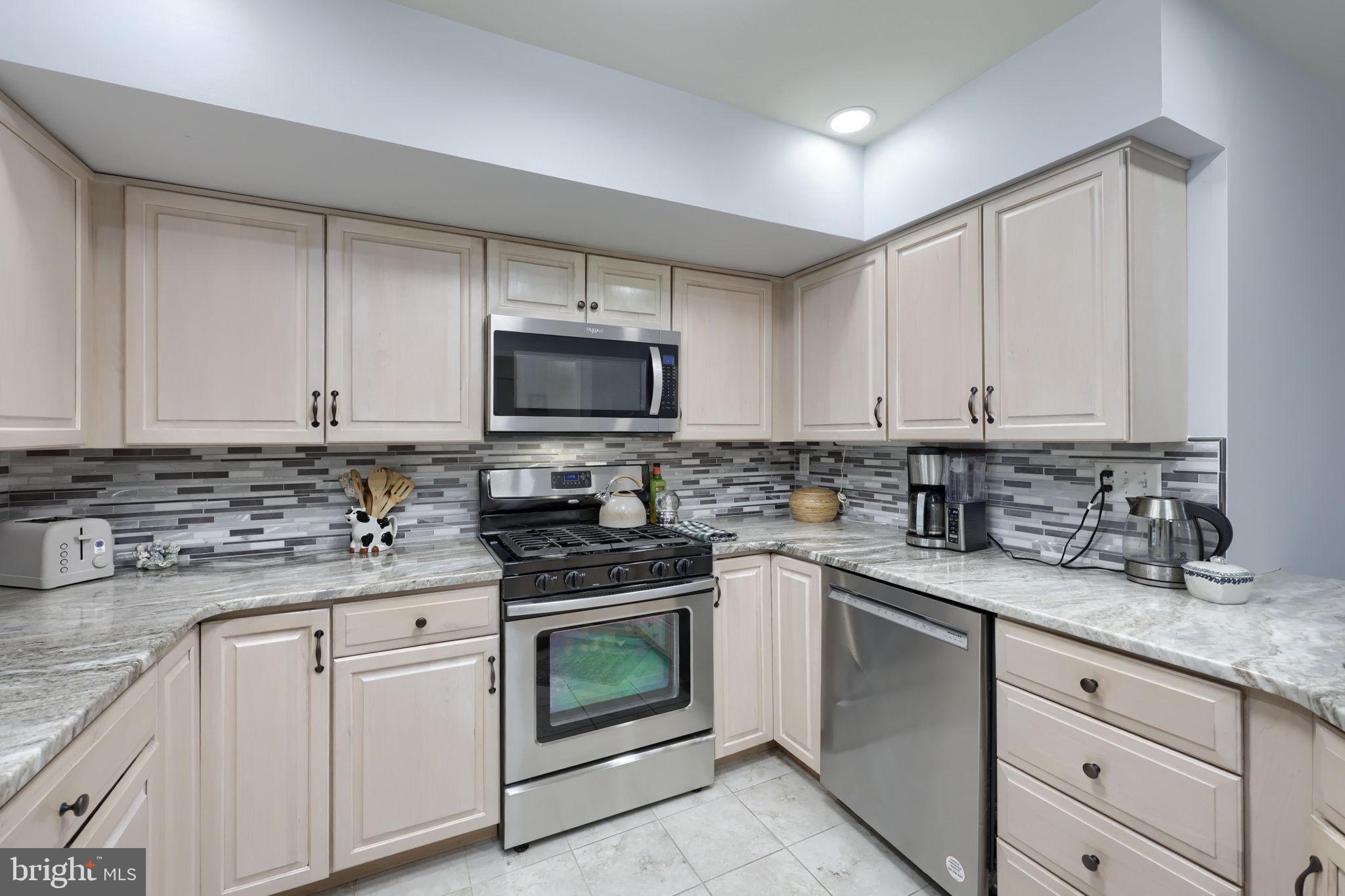 32 Leearden Road Hershey, PA 17033 - Photo 8 of 48 Gallery Image 8