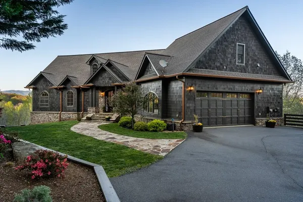 $989,000 | 4431 Furman Gribble Road, Young Harris, GA 30582