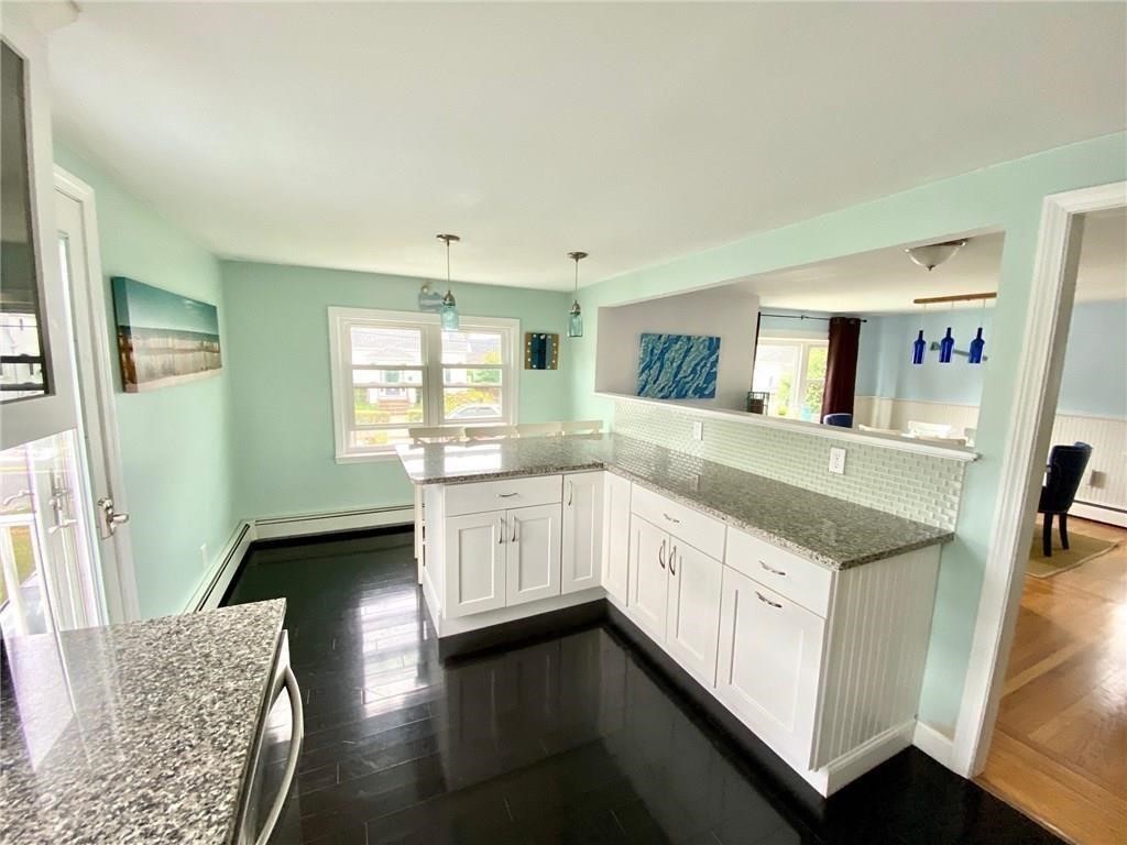 85 Eustis Avenue Newport, RI 02840 - Photo 5 of 13