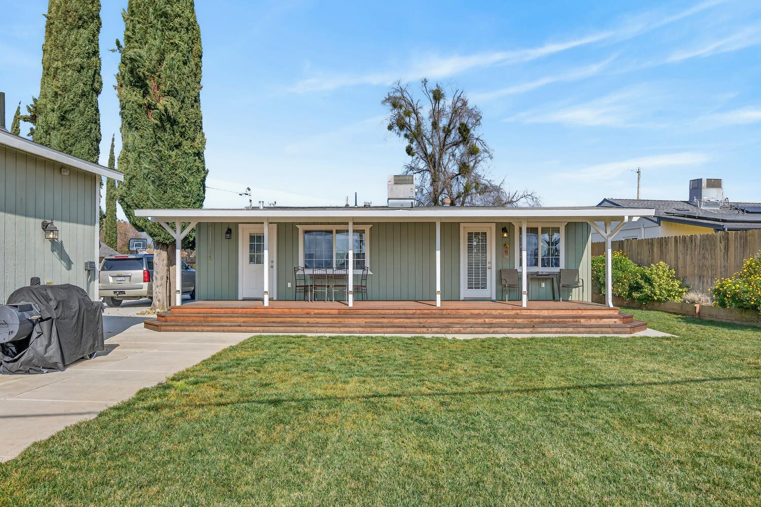 145 Oak Ridge Drive Ione, CA 95640 - Photo 13 of 61 front view of a house with a garden