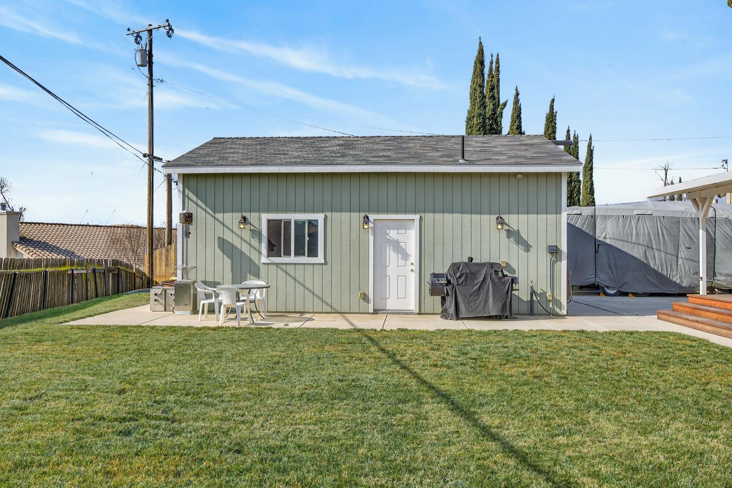 145 Oak Ridge Drive Ione, CA 95640 - Photo 18 of 61 a house view with swimming pool