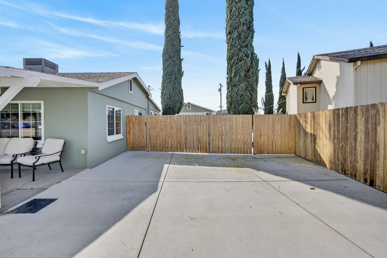 145 Oak Ridge Drive Ione, CA 95640 - Photo 8 of 61