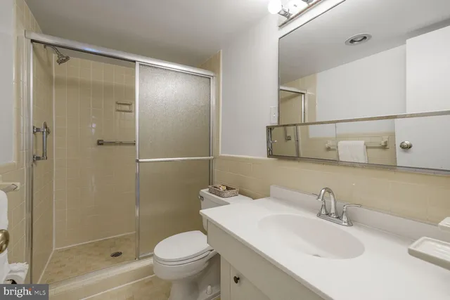$349,000 | 5101 River Road, Unit 1106, Bethesda, MD 20816