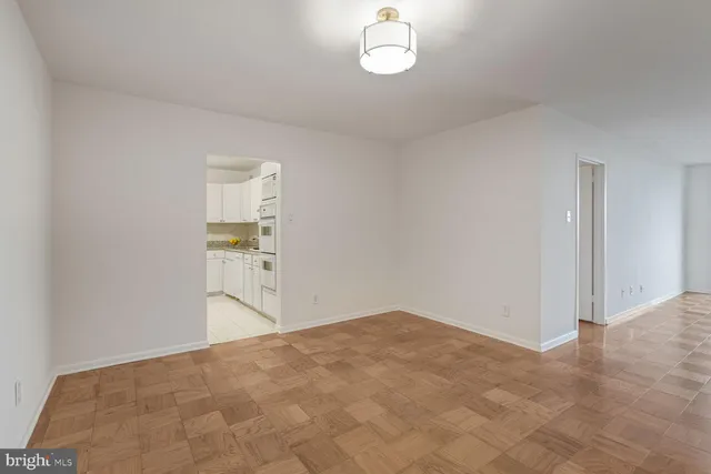 $349,000 | 5101 River Road, Unit 1106, Bethesda, MD 20816