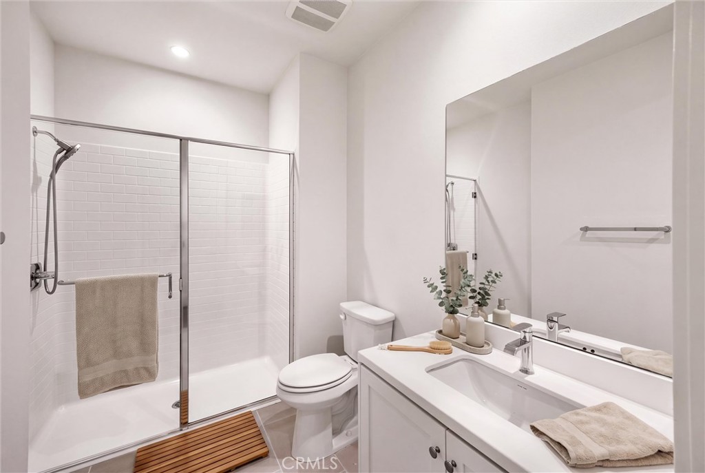 753 Spring Garden Irvine, CA 92618 - Photo 8 of 18 Gallery Image 8