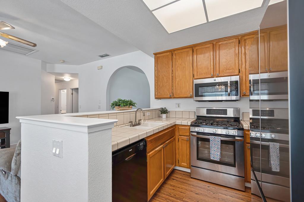 520 Harling Court Rio Linda, CA 95673 - Photo 13 of 32