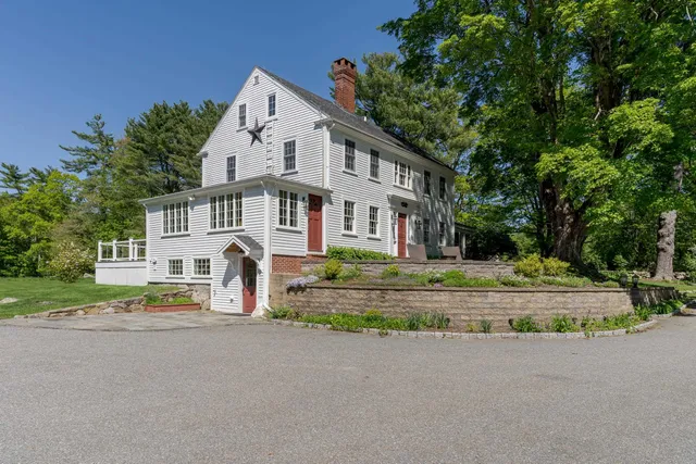 $10,000 | 70 Woodland Road, North Hampton, NH 03862