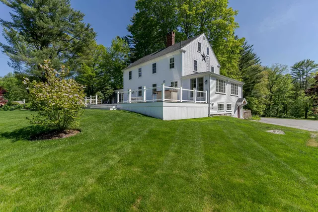 $10,000 | 70 Woodland Road, North Hampton, NH 03862