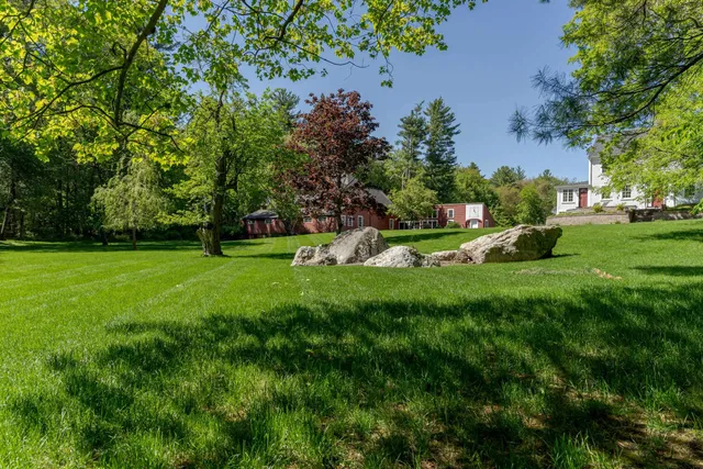 $10,000 | 70 Woodland Road, North Hampton, NH 03862