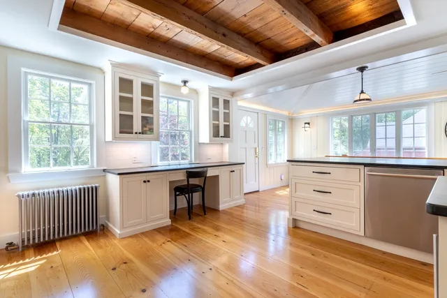 $10,000 | 70 Woodland Road, North Hampton, NH 03862