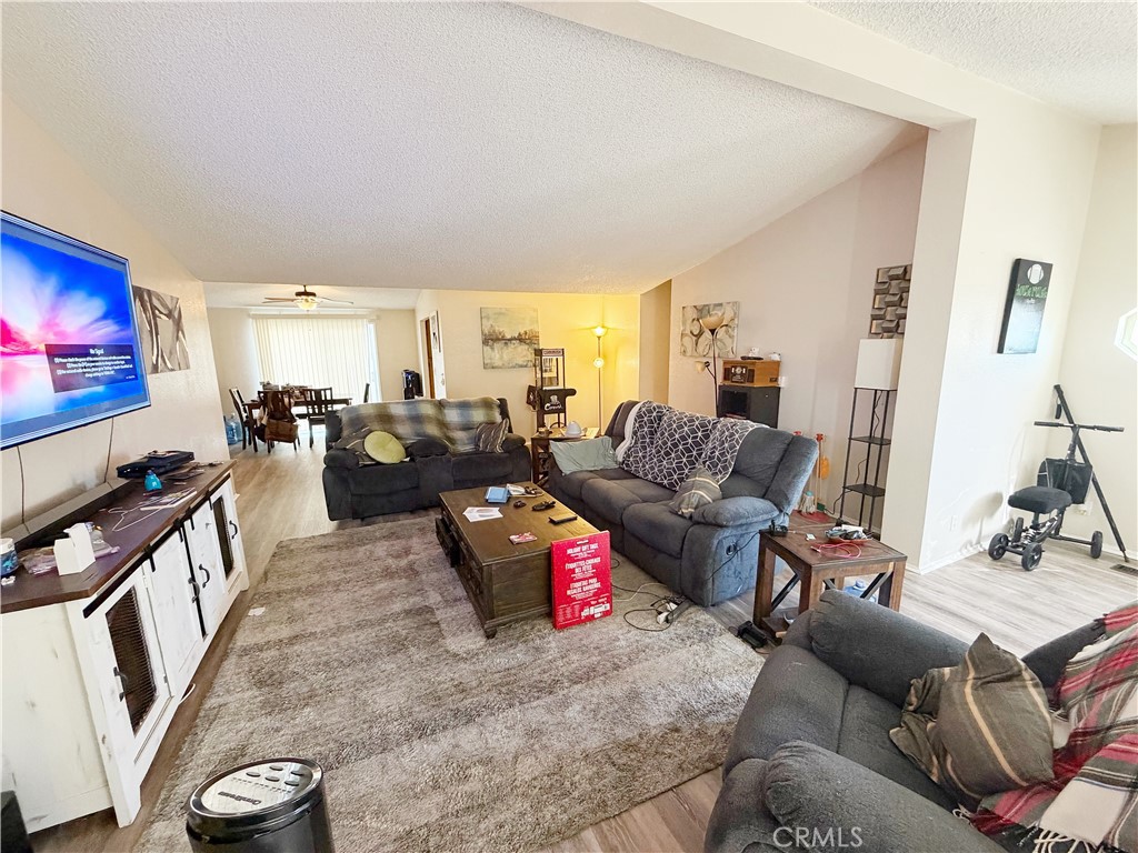 13525 Monte Vista Road Phelan, CA 92371 - Photo 2 of 23