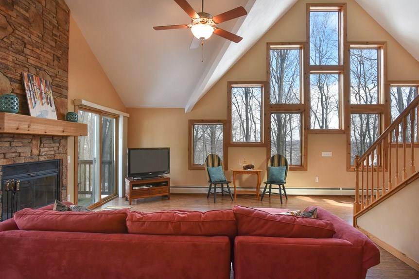 273 Imperial Road Hidden Valley, PA 15502 - Photo 2 of 25 Gallery Image 2