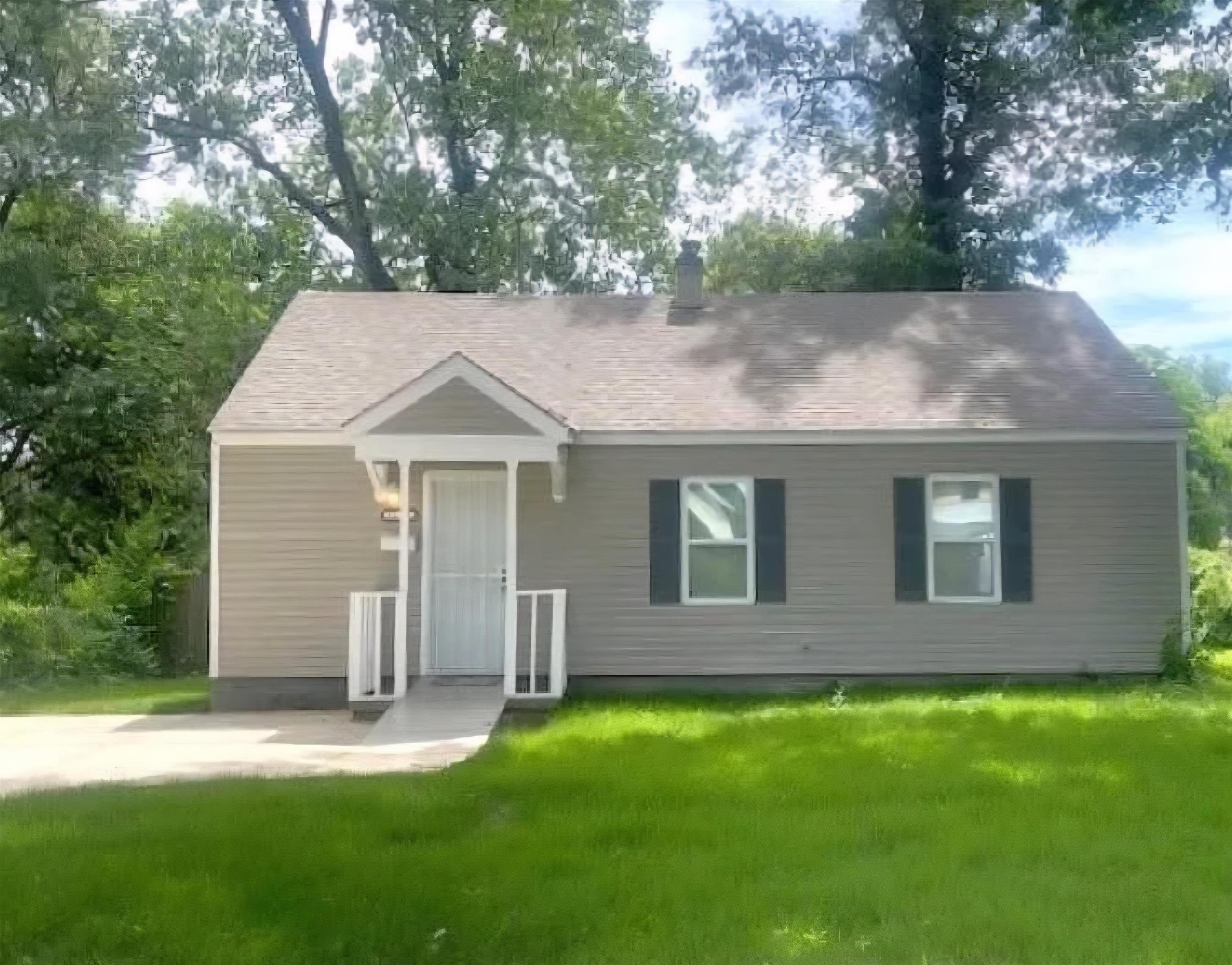 3198 Millwood Road Memphis, TN 38109 - Photo 1 of 5 Single story home featuring a front lawn