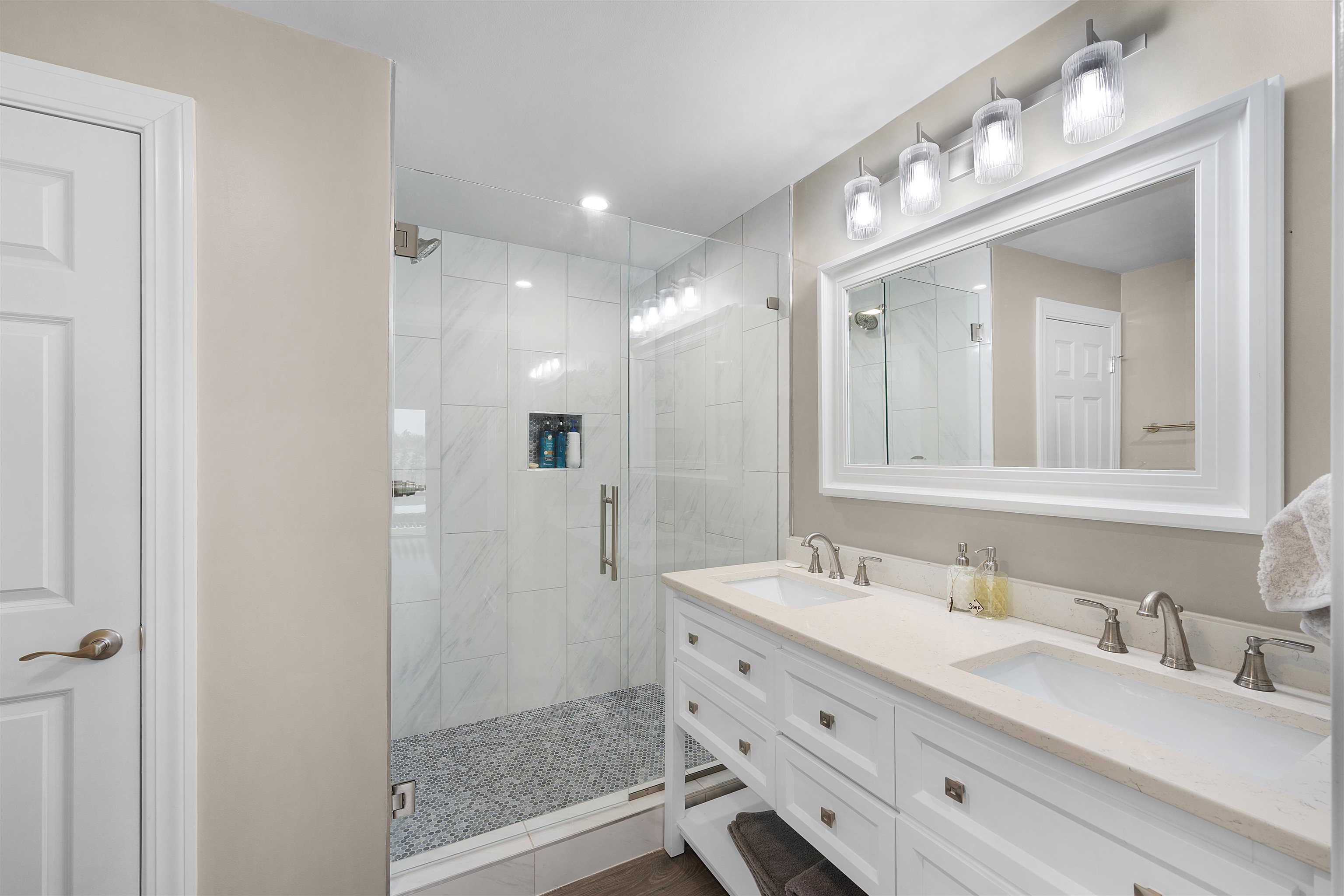 323 Cr 380 Road, Unit P 506 Iuka, MS 38852 - Photo 11 of 21 Bathroom featuring double vanity and a shower stall