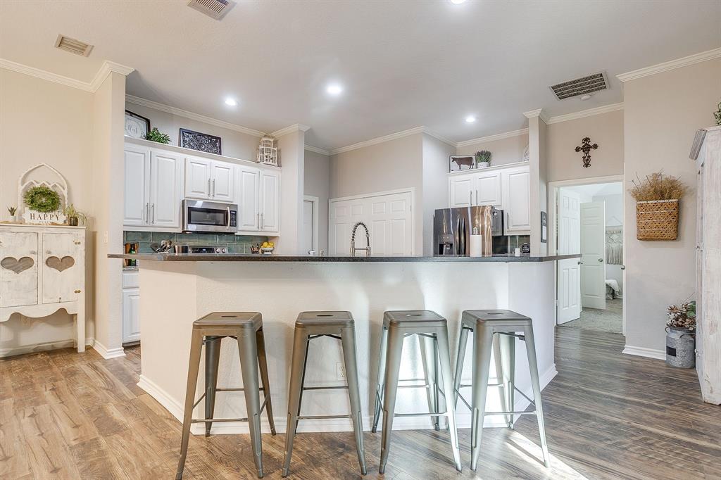 4017 Midway Road Weatherford, TX 76085 - Photo 10 of 40