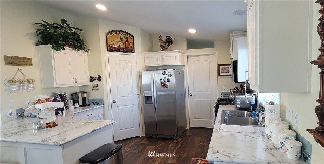 734 West Heritage Loop Sequim, WA 98382 - Photo 6 of 28