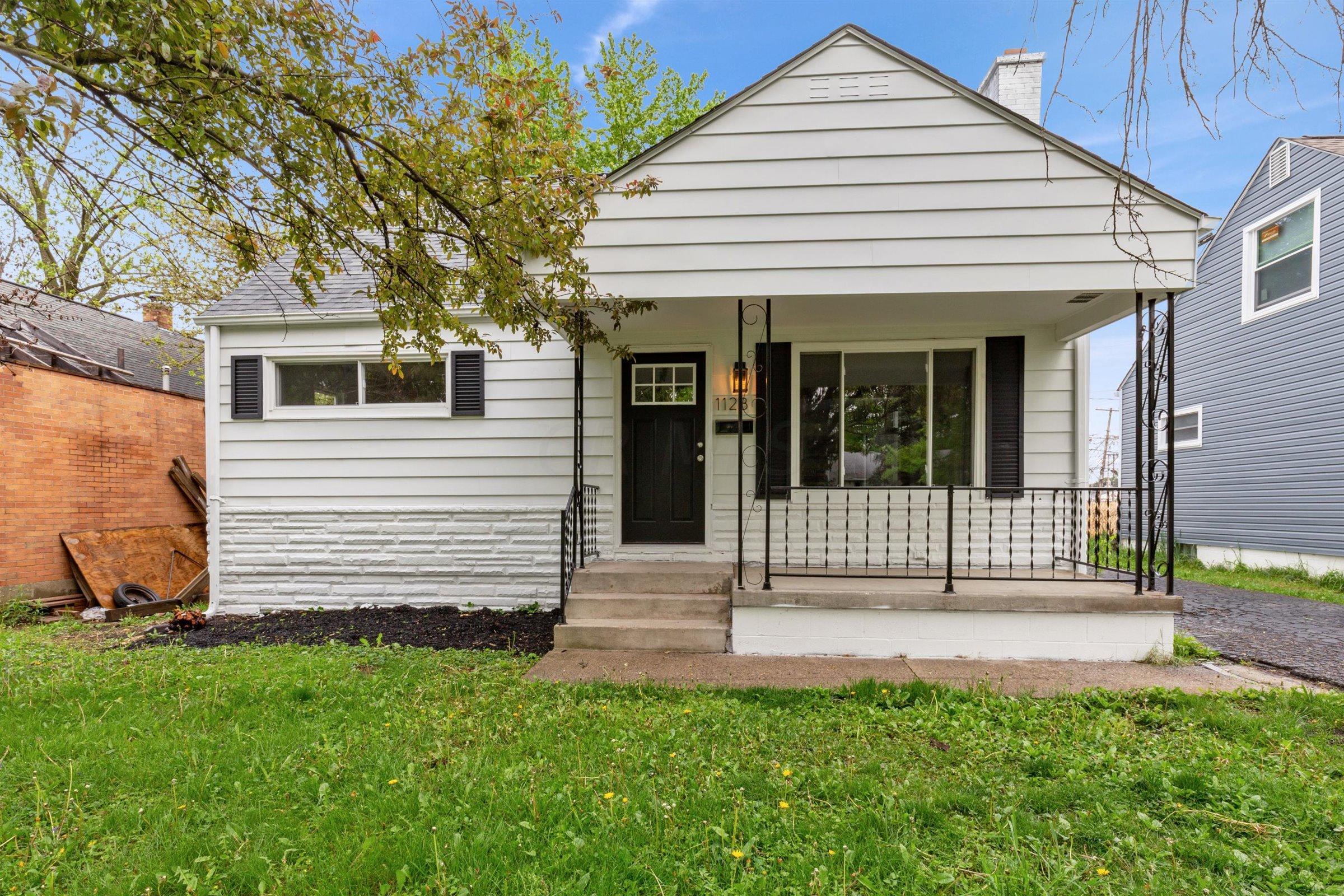 1128 South Kellner Road Columbus, OH 43227 - Photo 2 of 17