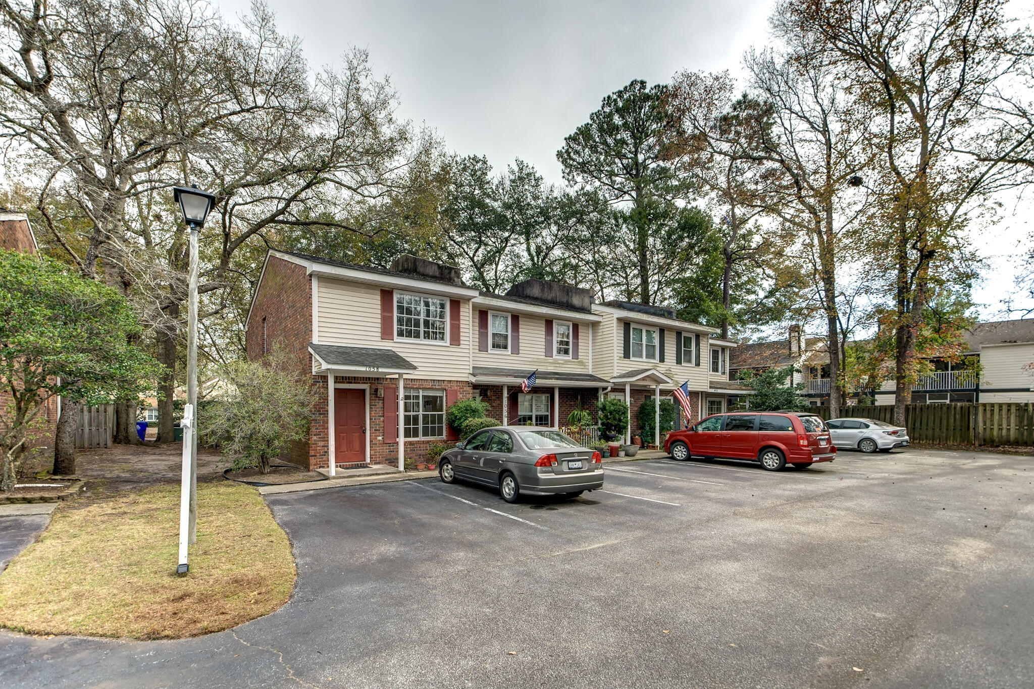 1058 Hunters Trace Mount Pleasant, SC 29464 - Photo 5 of 27 28-DSC_9211_2_3_4_5