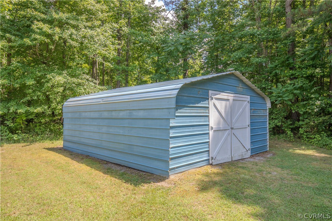 2216 Sutherland Road Sutherland, VA 23885 - Photo 19 of 26 Gallery Image 19