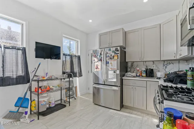 $239,900 | 1801 Avenue A, Schenectady, NY 12308