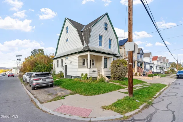 $239,900 | 1801 Avenue A, Schenectady, NY 12308