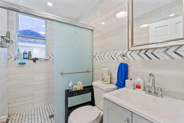 $239,900 | 1801 Avenue A, Schenectady, NY 12308