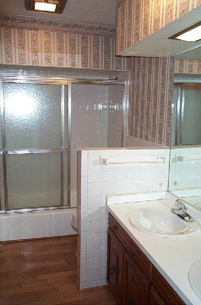 2934 Clays Mill Road Lexington, KY 40503 - Photo 13 of 16 Hallway bathroom